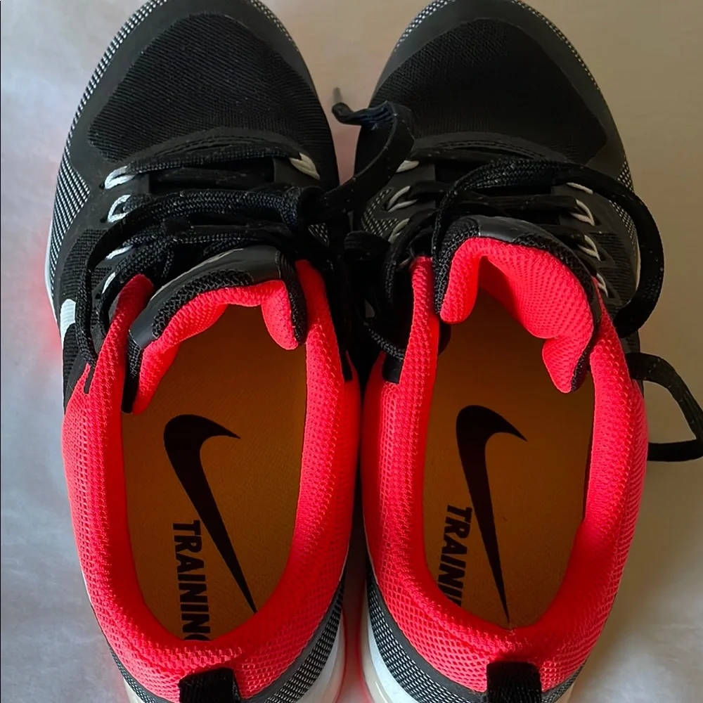Nike step into